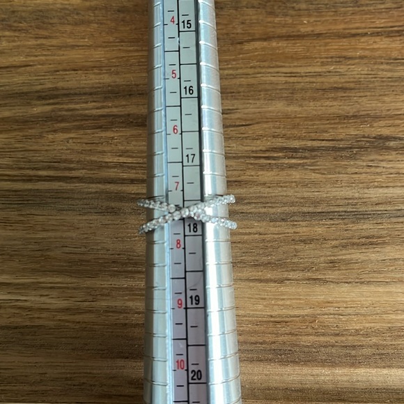 .925 Sterling Silver and CZ ring 💎 - Picture 4 of 4